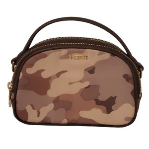 Tumi Voyageur Jun Crossbody pink camo